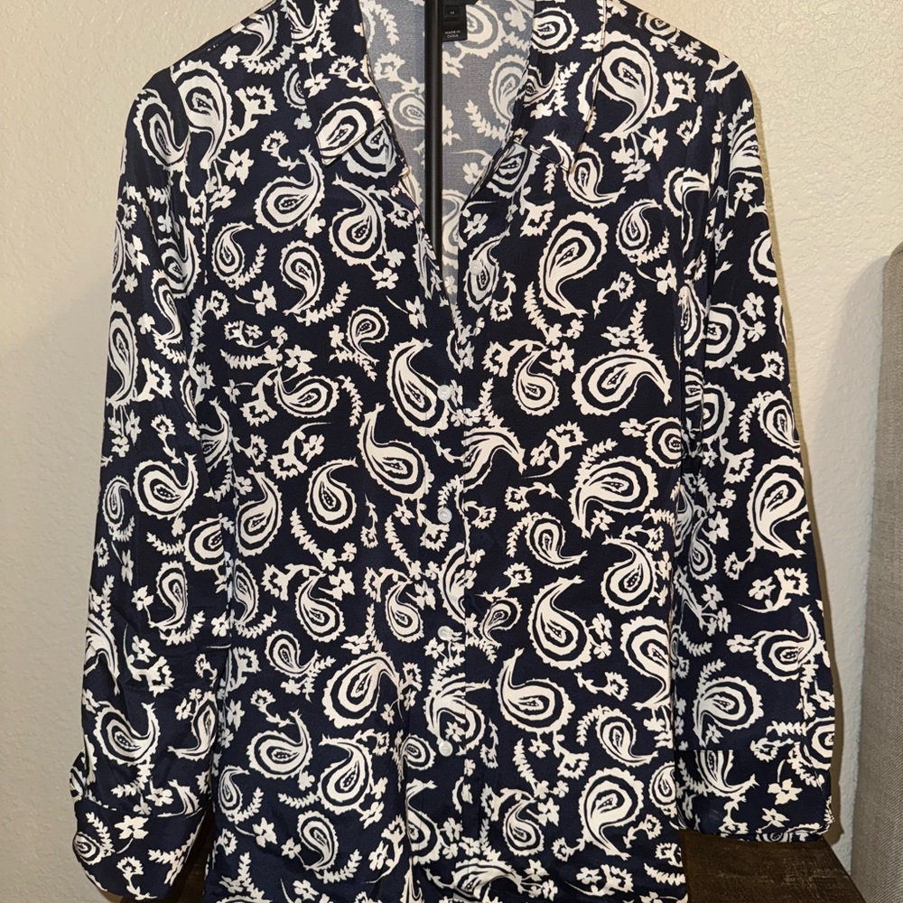 St. John Black and White Paisley Button Down